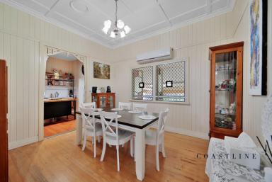 House For Sale - QLD - Bundaberg South - 4670 - EMBRACING ITS ORIGINAL SPLENDOUR ON A LARGE 1,012M2 BLOCK  (Image 2)