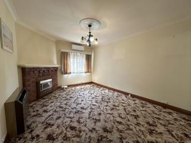 House Leased - NSW - Cooma - 2630 - Stylish and Spacious 3 Bedroom House in Cooma  (Image 2)