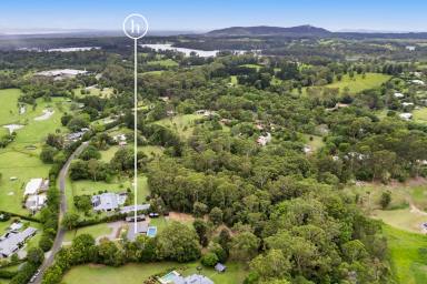 House For Sale - QLD - Lake Macdonald - 4563 - Spacious 5-Bedroom Family Retreat on 2.8 Acres in the Elite Lake Macdonald  (Image 2)