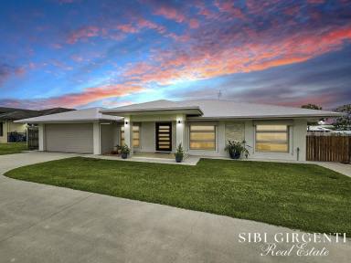 House For Sale - QLD - Mareeba - 4880 - EXQUISITE DESIGNER FAMILY HOME with great BIG SHED NOW REDUCED to $899000  (Image 2)