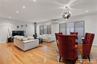 House Sold - WA - Madeley - 6065 - UNCOVER THE DREAM FAMILY HOME AT 14 KEMBLA CIRCLE, MADELEY!  (Image 2)