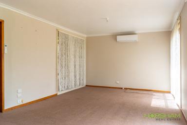 House For Sale - VIC - Horsham - 3400 - Sound Investment / Great Returns  (Image 2)