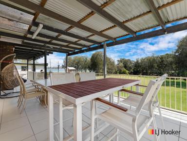 House For Sale - NSW - Surfside - 2536 - Coastal Charm with Beach Views and Endless Possibilities……..  (Image 2)