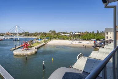 Apartment For Sale - WA - Mandurah - 6210 - BEST POSITION OVER THE WATER  (Image 2)