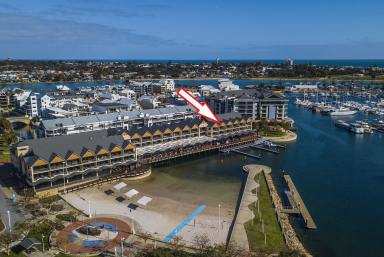 Apartment For Sale - WA - Mandurah - 6210 - BEST POSITION OVER THE WATER  (Image 2)