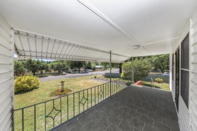 House For Sale - NSW - Adelong - 2729 - Great Opportunity!  (Image 2)