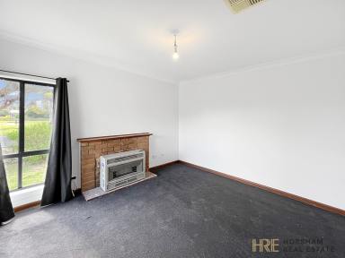 House For Lease - VIC - Horsham - 3400 - Renovated 3 bedroom house!  (Image 2)