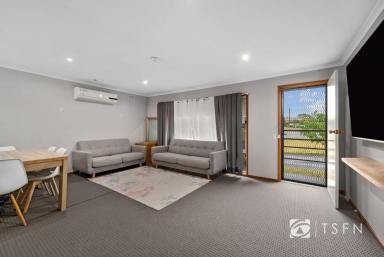 Unit For Sale - VIC - North Bendigo - 3550 - Walk to the Lake, Minutes to the CBD  (Image 2)