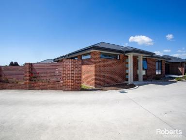 Unit For Sale - TAS - Newnham - 7248 - NEWNHAM UNIT  (Image 2)