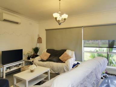 Unit For Sale - VIC - Bairnsdale - 3875 - AFFORDABLE LIVING  (Image 2)