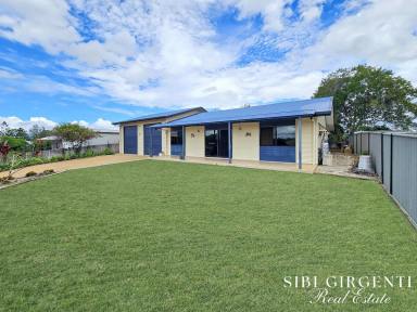 House For Sale - QLD - Mareeba - 4880 - LOW MAINTANENCE LIVING WITH HUGE EXTRA HIGH DOUBLE GARAGE  (Image 2)