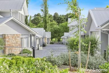 House For Sale - NSW - Bowral - 2576 - Discover Your True Life Course In The Heart Of Bowral.  (Image 2)