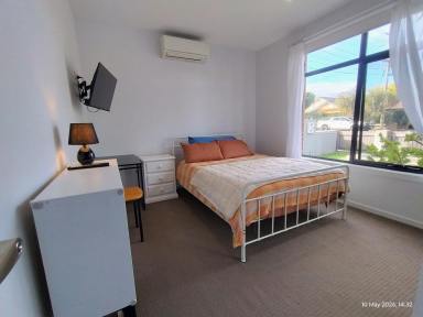 Townhouse For Lease - VIC - Brunswick - 3056 - SHARE HOUSE - Bedroom available >3months - Fully furnished with all bills included! (Image 2)
