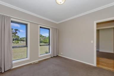 House Leased - VIC - Portland - 3305 - Low maintenance family home opposite golf course  (Image 2)