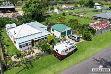 House For Sale - NSW - Tenterfield - 2372 - Quiet, Spacious & Private  (Image 2)