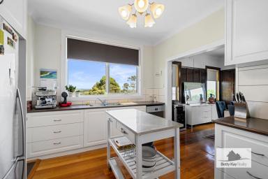 House For Sale - TAS - Smithton - 7330 - Stunning Character, Family Home in Smithton! Available WIWO (Furniture)  (Image 2)