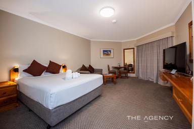 Serviced Apartment For Sale - WA - Broadwater - 6280 - Abbey Beach Resort - Beachside Studio Spa Unit  (Image 2)