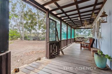 Acreage/Semi-rural For Sale - WA - Wooroloo - 6558 - "Rustic Retreat"  (Image 2)