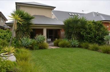 House Leased - SA - Trinity Gardens - 5068 - CONTEMPORARY HOME + SOLAR BATTERIES. Save Thousands in electricity per year. (Image 2)