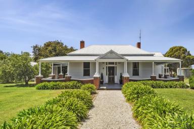 Mixed Farming For Sale - VIC - Mount Cameron - 3370 - LIFESTYLE FARMING PROPERTY - BERWICK ESTATE  (Image 2)