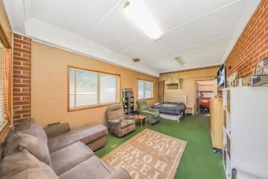 House For Sale - NSW - Batlow - 2730 - Investment Opportunity!  (Image 2)