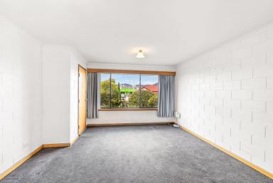 House Leased - TAS - Claremont - 7011 - Tidy Two Bedroom Unit, Convenient Location  (Image 2)