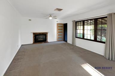 House Leased - NSW - Dubbo - 2830 - 3 Bedroom Home in Delroy Gardens  (Image 2)