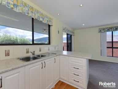 House For Sale - TAS - New Norfolk - 7140 - Two Bedroom Unit in the Centre of New Norfolk  (Image 2)