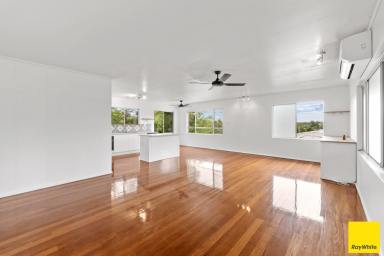 House For Sale - QLD - Manoora - 4870 - Fantastic Entry Level Home with Side Access!  (Image 2)