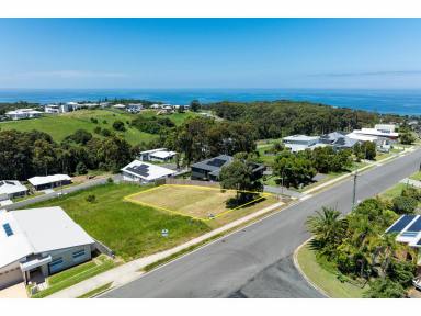 Residential Block For Sale - NSW - Red Head - 2430 - AMAZING NORTH-EAST FACING BLOCK WITH OCEAN VIEWS  (Image 2)