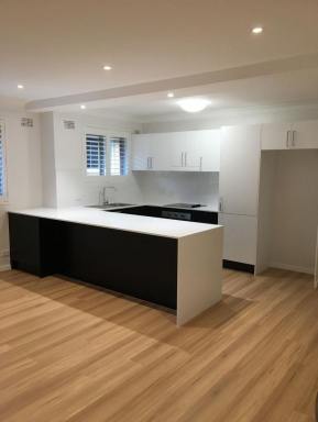 Unit For Lease - NSW - Coogee - 2034 - NEWLY RENOVATED 2 BEDROOM UNIT  (Image 2)