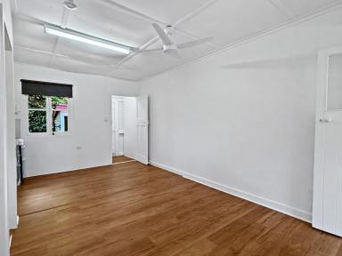 Unit Leased - QLD - Newtown - 4350 - Renovated Unit in Newtown  (Image 2)