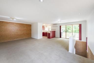 House For Lease - NSW - Grafton - 2460 - 4 Bedroom Unit Close To Town  (Image 2)