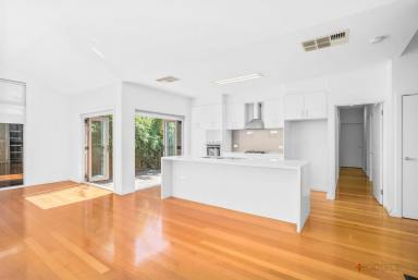 House Leased - VIC - Seaford - 3198 - COASTAL PROPERTY | MODERN | SET AND FORGET  (Image 2)