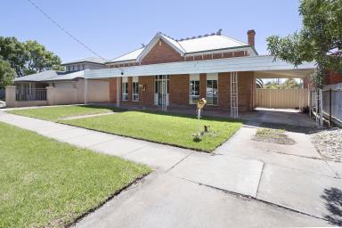 House For Sale - VIC - Swan Hill - 3585 - Charming Home with the Character of Yesteryear  (Image 2)