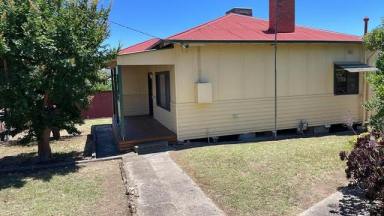 House For Lease - NSW - West Albury - 2640 - Close to amenities  (Image 2)