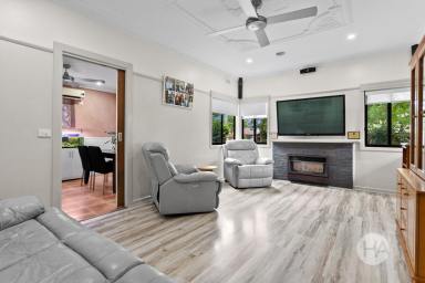House For Sale - VIC - Tyabb - 3913 - 1940s charm in the heart Tyabb  (Image 2)