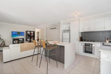 House For Sale - VIC - Spring Gully - 3550 - Low Maintenance Townhouse, Perfect for Downsizers or Investors  (Image 2)