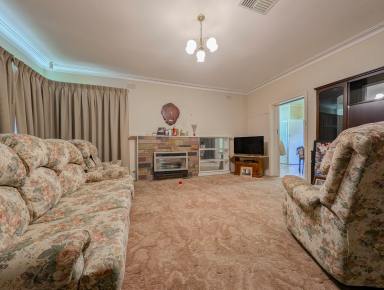 House For Sale - VIC - Kerang - 3579 - Spacious 4-Bedroom Family Home in Prime Location  (Image 2)