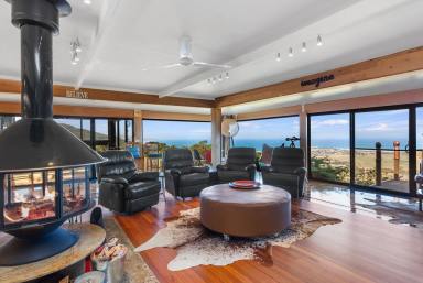 House For Sale - VIC - Apollo Bay - 3233 - JUST SIT BACK AND WATCH THE WORLD GO BY ...  (Image 2)