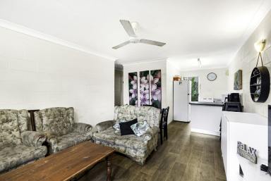 Unit For Sale - QLD - Manunda - 4870 - Cheapie - 2 bedroom Unit - Be Very Quick!  (Image 2)