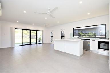 House For Lease - QLD - Bentley Park - 4869 - Beautiful Modern Living - Tucked Away - Huge Patio with Amazing Views  (Image 2)