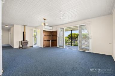 House For Sale - QLD - Warwick - 4370 - Versatile Family Gem - Unbeatable Value!  (Image 2)