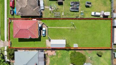 House For Sale - NSW - Goulburn - 2580 - Spacious and Charming Home in quiet West Goulburn  (Image 2)