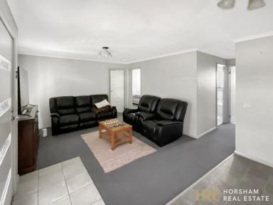 Townhouse For Lease - VIC - Horsham - 3400 - 3 Bedroom Townhouse  (Image 2)