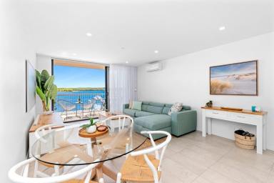 Unit For Sale - NSW - Batemans Bay - 2536 - AFFORDABLE OPULENCE  (Image 2)