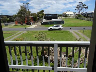 Townhouse For Lease - VIC - Apollo Bay - 3233 - Really handy to everything  (Image 2)