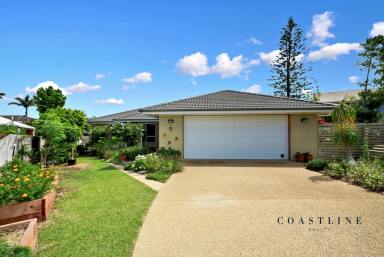 House For Sale - QLD - Bargara - 4670 - BACKING ONTO PARKLAND AND 200M TO BEACH  (Image 2)