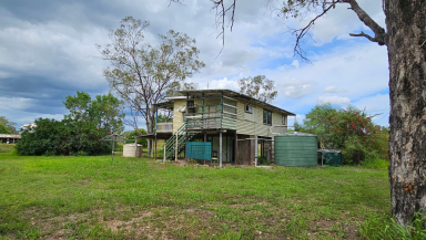 House For Sale - QLD - Ideraway - 4625 - Rural Retreat with Endless Potential  (Image 2)