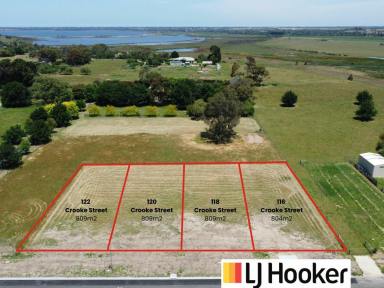 Residential Block For Sale - VIC - East Bairnsdale - 3875 - SPACIOUS, LEVEL ALLOTMENT.  (Image 2)